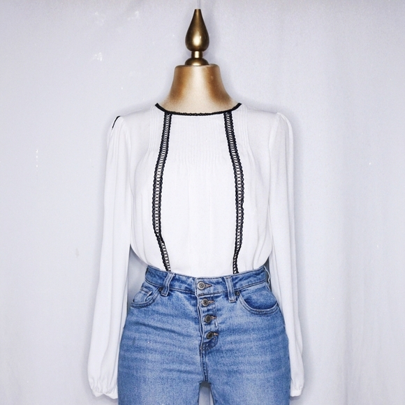 White House Black Market Tops - White House Black Market Blouse, Long Sleeves,Black Lace trim, Size 0 XS, White